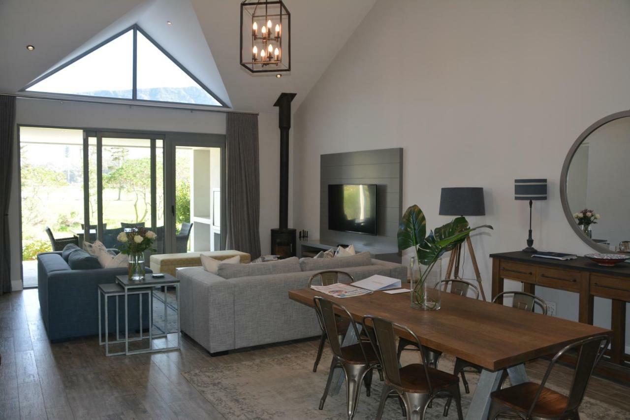 Fernkloof Fairways Villa Hermanus Buitenkant foto